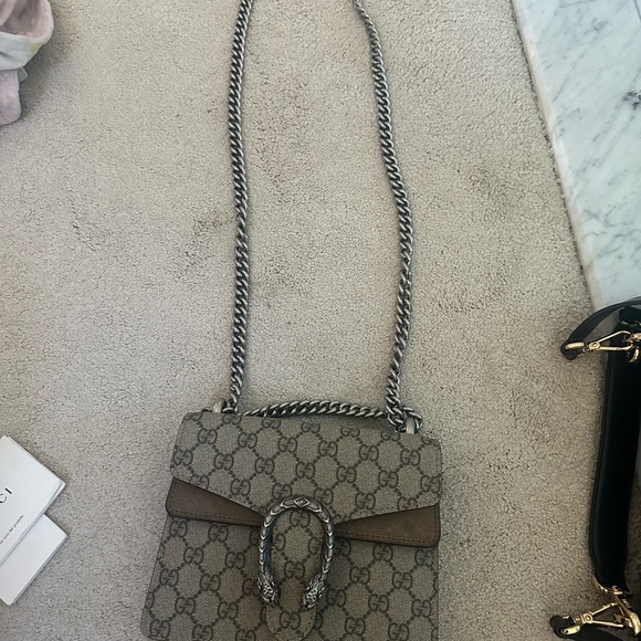 100% authentic like new Gucci Dionysus Medium GG Supreme Monogram Shoulder Bag - Picture 9 of 9